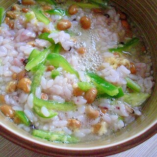 一人朝ごはんに。さらっと納豆茶漬け